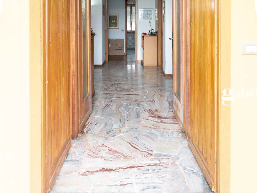 Immagine 18 di Villa in vendita  in Via Trento 28 a Osnago