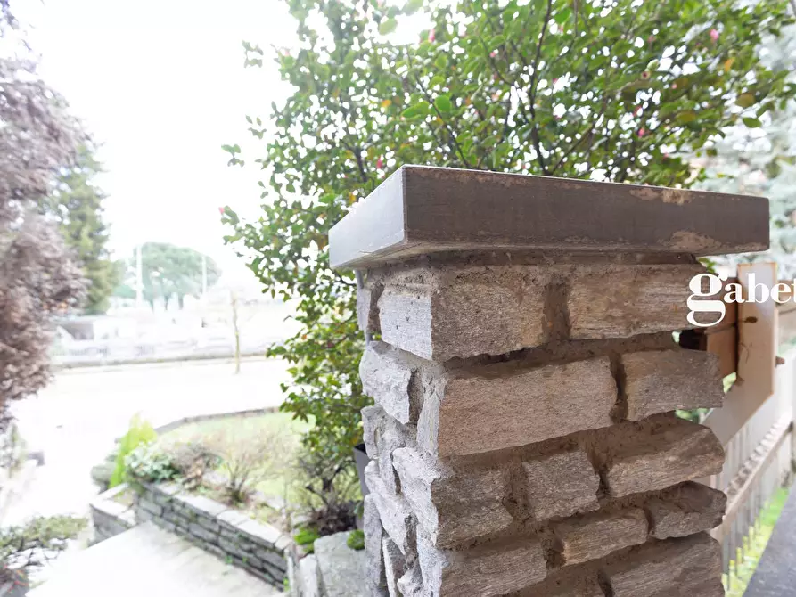 Immagine 39 di Villa in vendita  in Via Trento 28 a Osnago