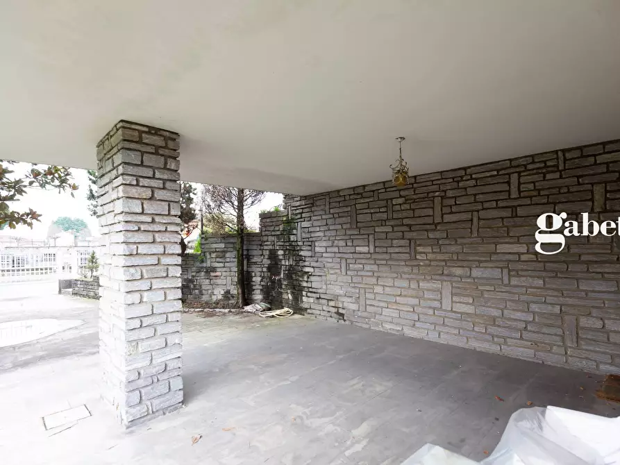 Immagine 41 di Villa in vendita  in Via Trento 28 a Osnago