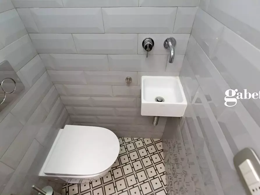 Immagine 42 di Appartamento in affitto  in Via Plinio 29 a Milano