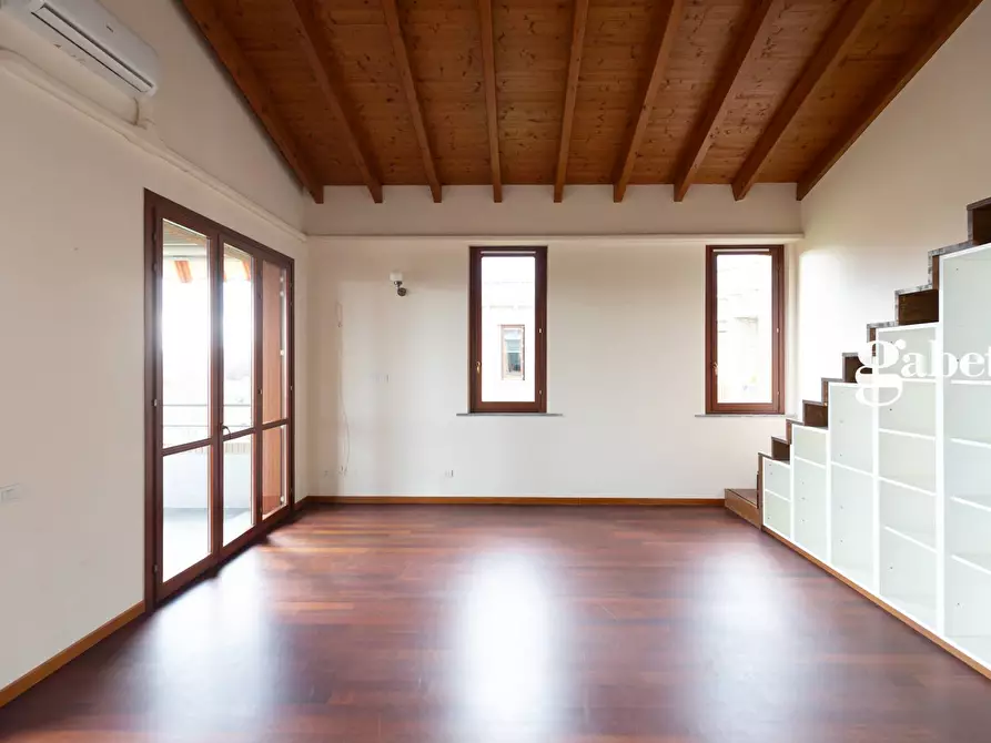 Immagine 14 di Attico in affitto  in Via Degli Alpini 8 a Merate