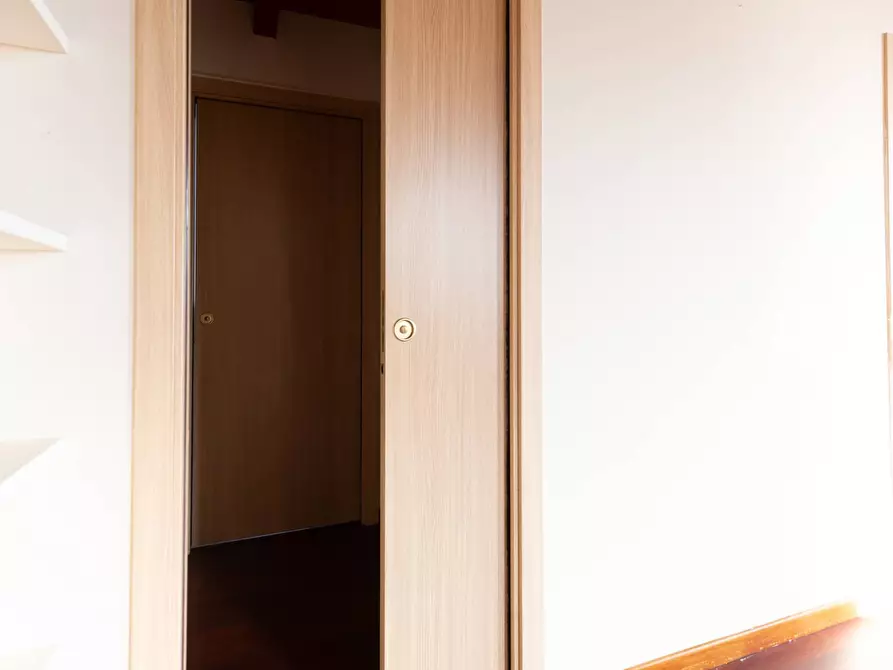 Immagine 43 di Attico in affitto  in Via Degli Alpini 8 a Merate