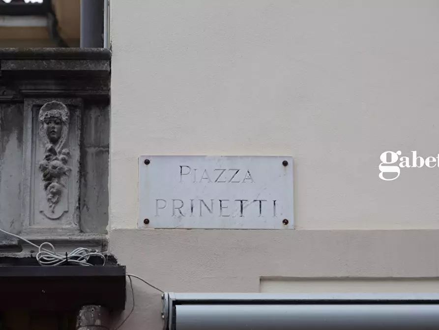Immagine 9 di Negozio in vendita  in Piazza Prinetti 18 a Merate