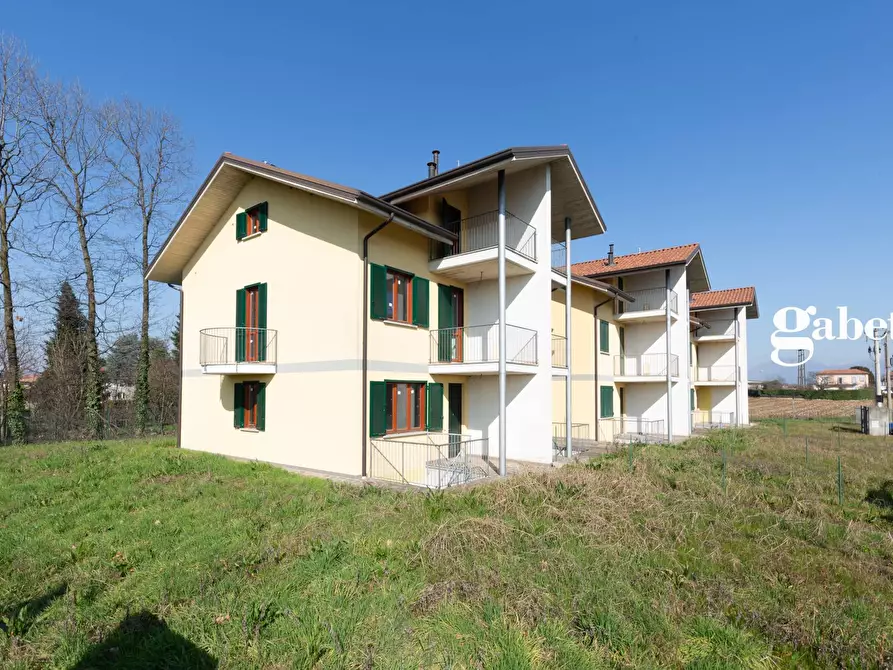 Immagine 2 di Villetta a schiera in vendita  in Via Cascina Cazzullo snc a Sulbiate