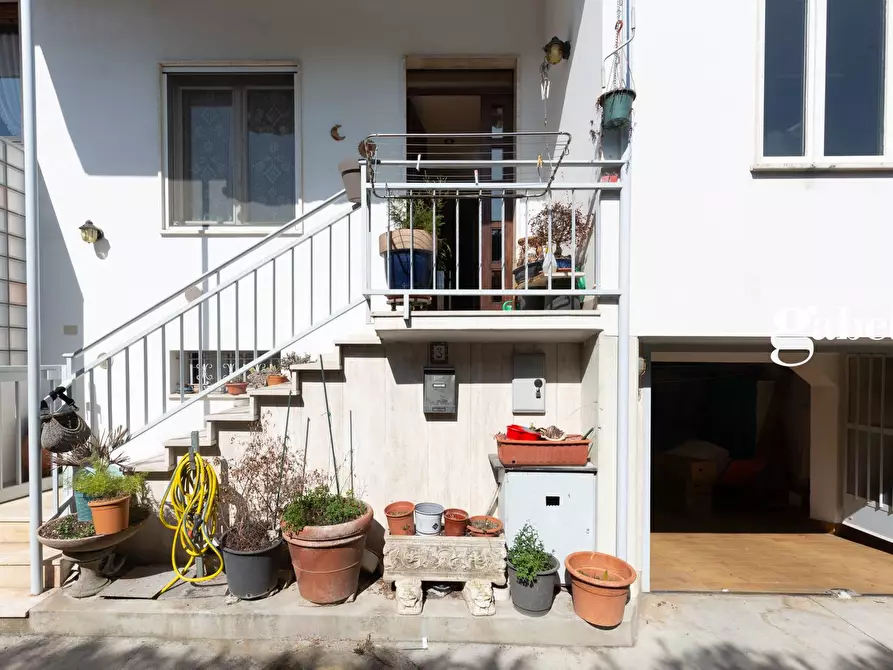 Immagine 2 di Casa indipendente in vendita  in Via Donizetti 3 a Bernareggio