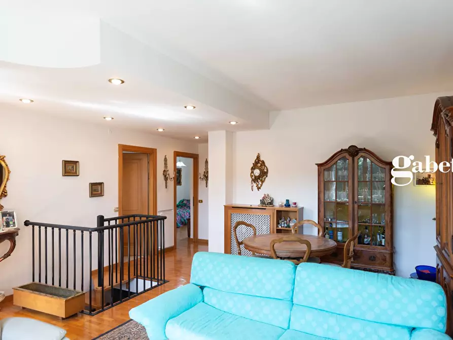 Immagine 12 di Casa indipendente in vendita  in Via Donizetti 3 a Bernareggio