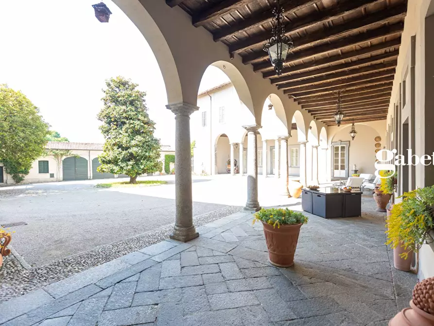 Immagine 5 di Appartamento in vendita  in Via Calco superiore 1 a Calco