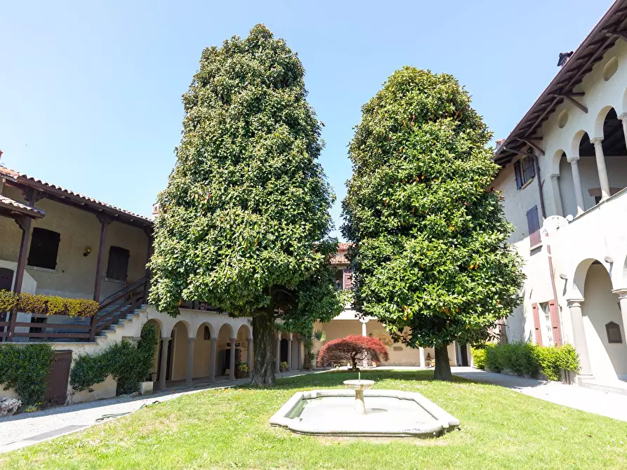 Immagine 13 di Appartamento in vendita  in Via Calco superiore 1 a Calco