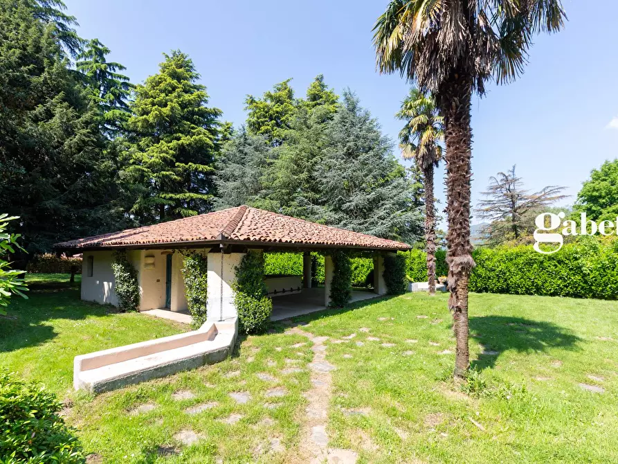 Immagine 58 di Appartamento in vendita  in Via Calco superiore 1 a Calco