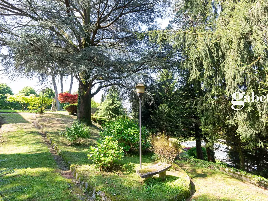 Immagine 62 di Appartamento in vendita  in Via Calco superiore 1 a Calco