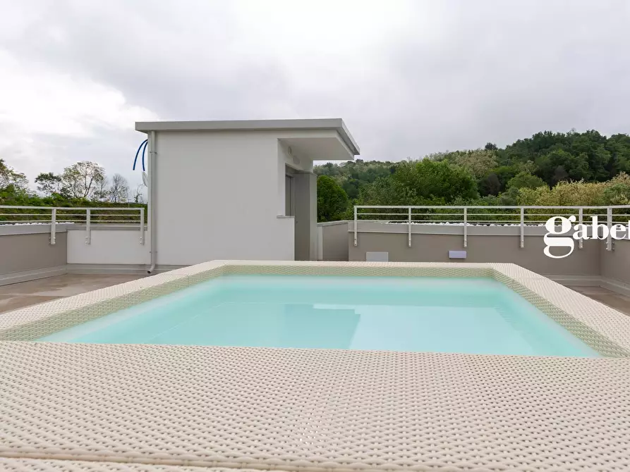 Immagine 18 di Villa in vendita  in VIA SAN PIETRO SNC a La Valletta Brianza