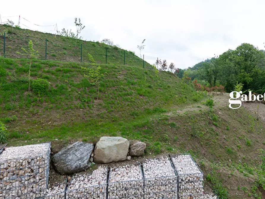 Immagine 31 di Villa in vendita  in VIA SAN PIETRO SNC a La Valletta Brianza