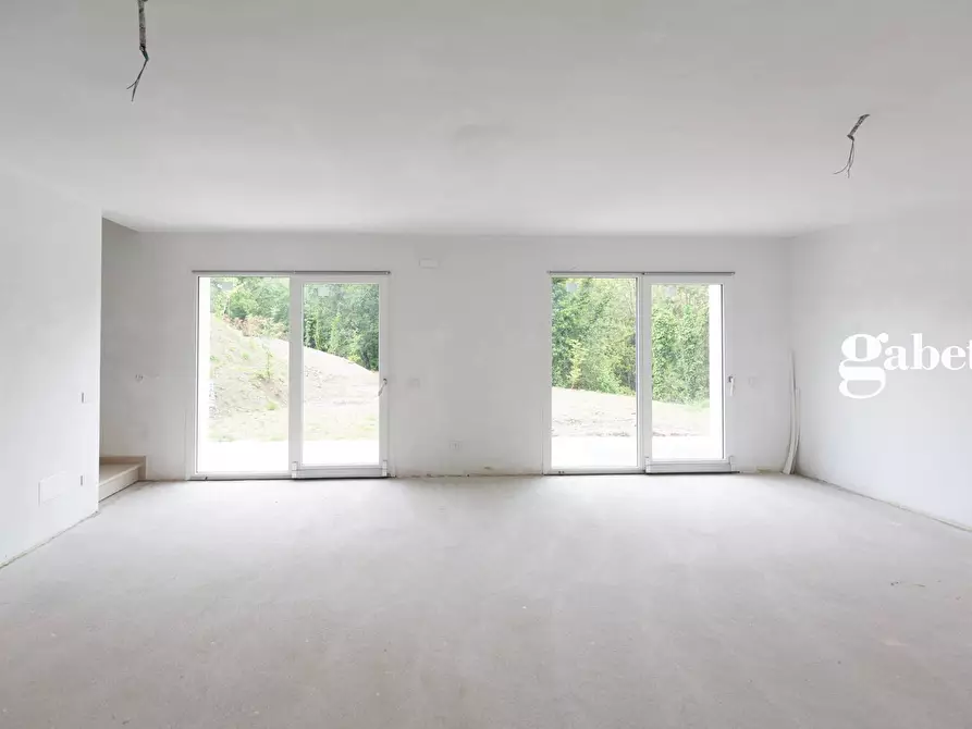 Immagine 36 di Villa in vendita  in VIA SAN PIETRO SNC a La Valletta Brianza