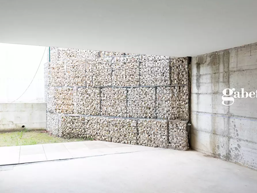 Immagine 42 di Villa in vendita  in VIA SAN PIETRO SNC a La Valletta Brianza