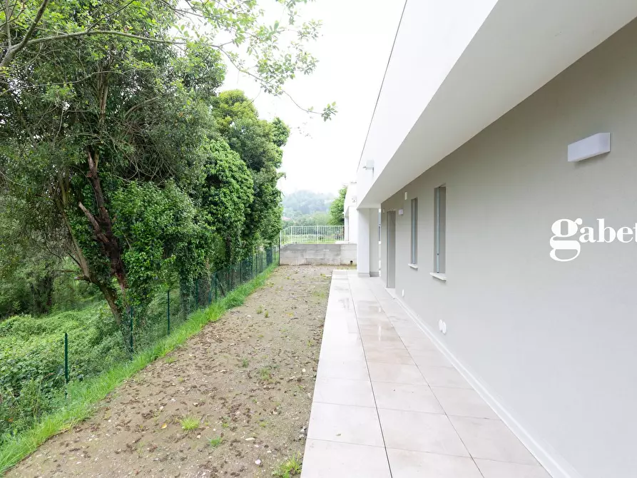 Immagine 46 di Villa in vendita  in VIA SAN PIETRO SNC a La Valletta Brianza