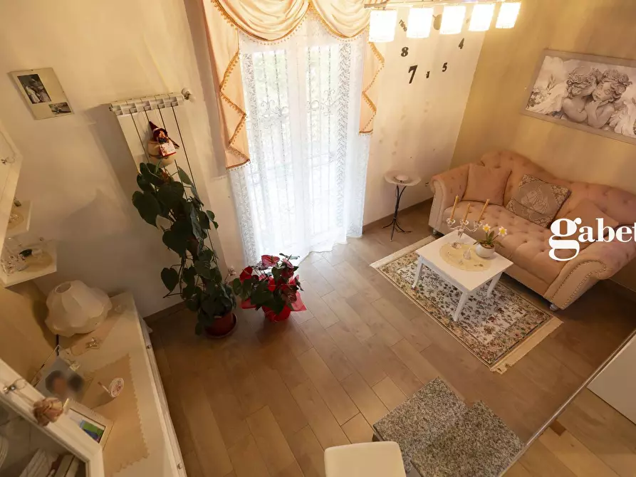 Immagine 10 di Villetta a schiera in vendita  in Vie Lecco 6 a Lomagna