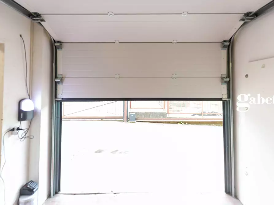 Immagine 27 di Villetta a schiera in vendita  in Vie Lecco 6 a Lomagna