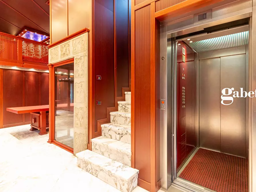 Immagine 22 di Villa in vendita  in Matteotti 8 a Vimercate