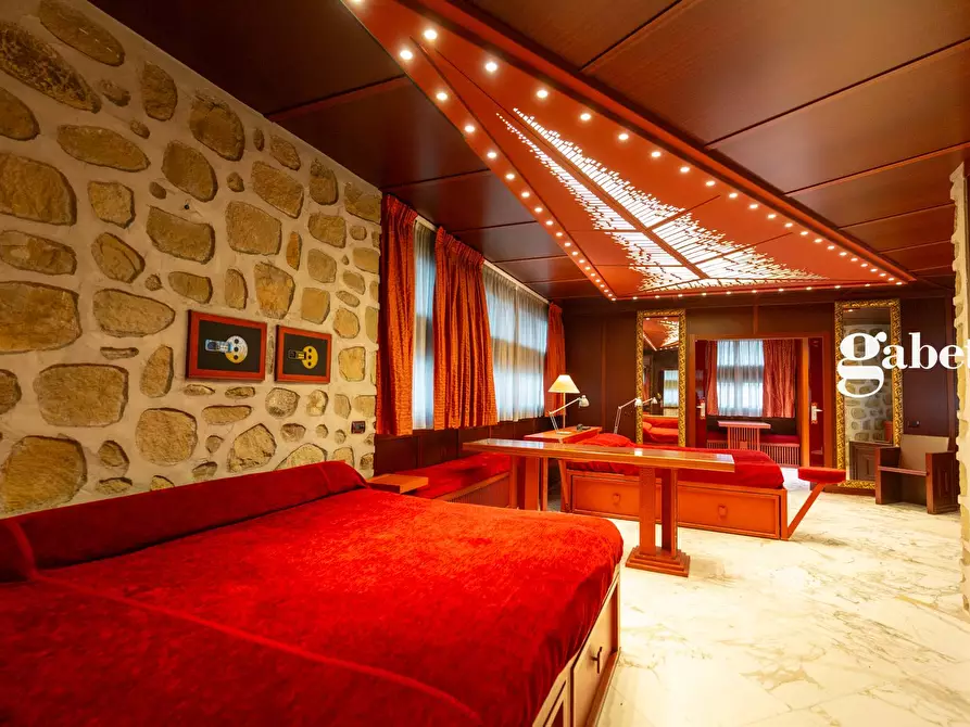 Immagine 23 di Villa in vendita  in Matteotti 8 a Vimercate