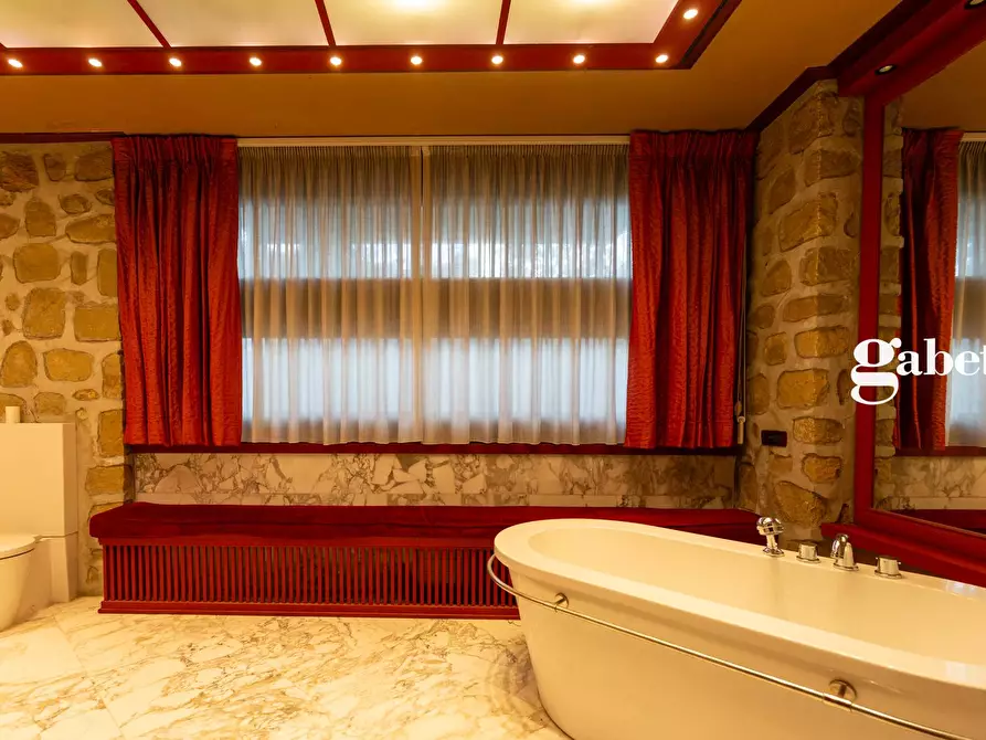 Immagine 27 di Villa in vendita  in Matteotti 8 a Vimercate