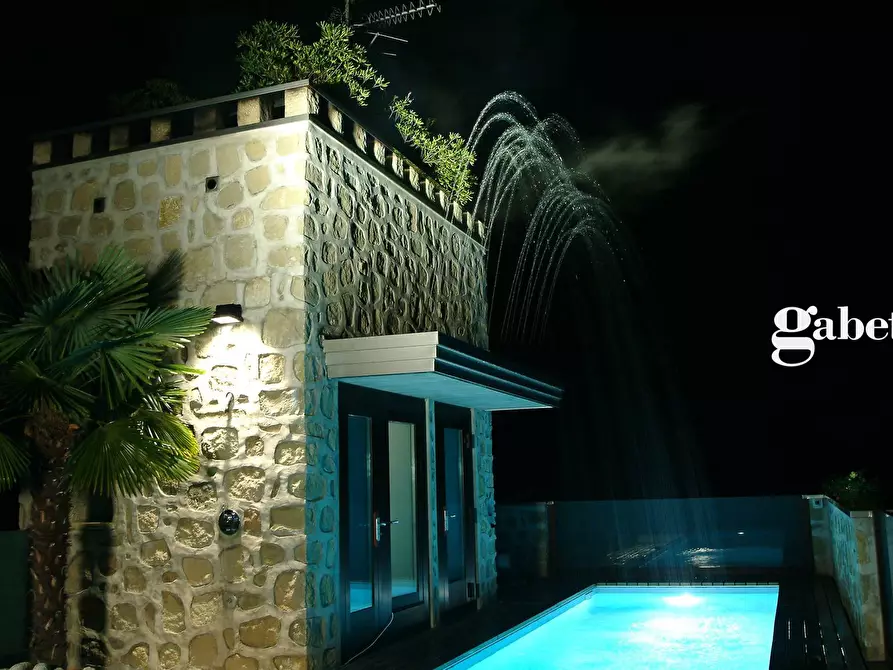 Immagine 34 di Villa in vendita  in Matteotti 8 a Vimercate