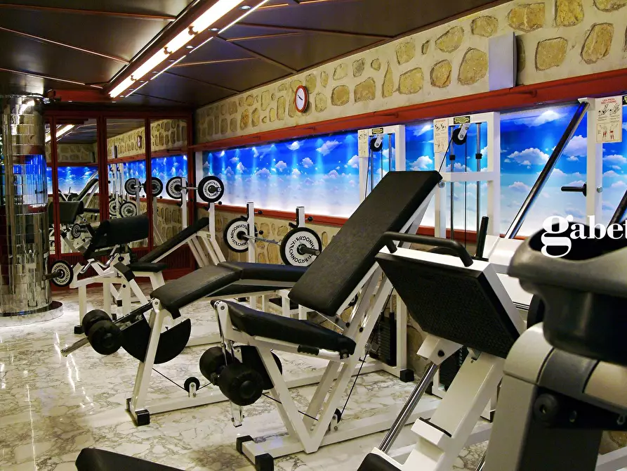 Immagine 38 di Villa in vendita  in Matteotti 8 a Vimercate