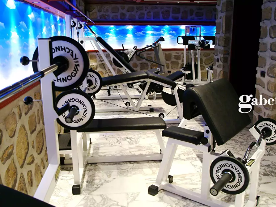 Immagine 39 di Villa in vendita  in Matteotti 8 a Vimercate