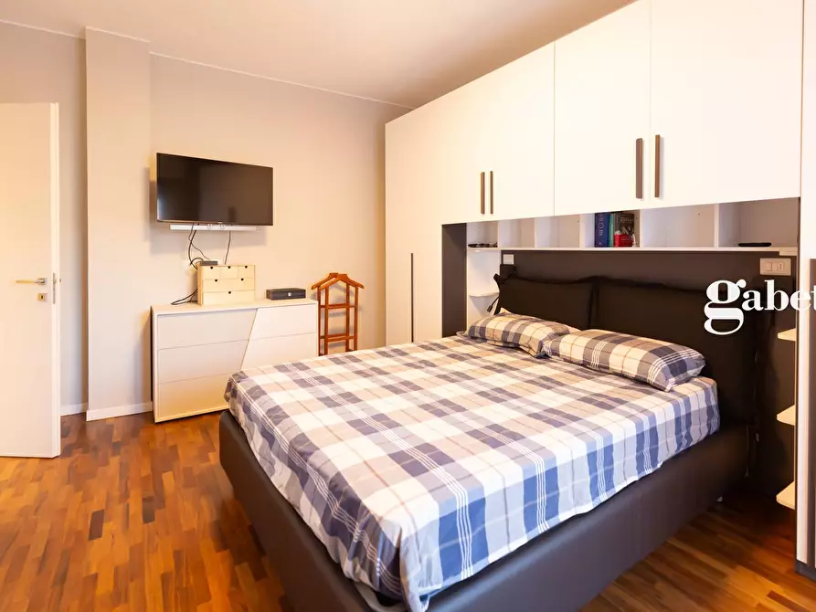 Immagine 26 di Appartamento in vendita  in via volta 8 a Paderno D'adda