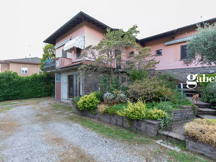 Immagine 9 di Villa in vendita  in Via Garibaldi 19 a Nibionno