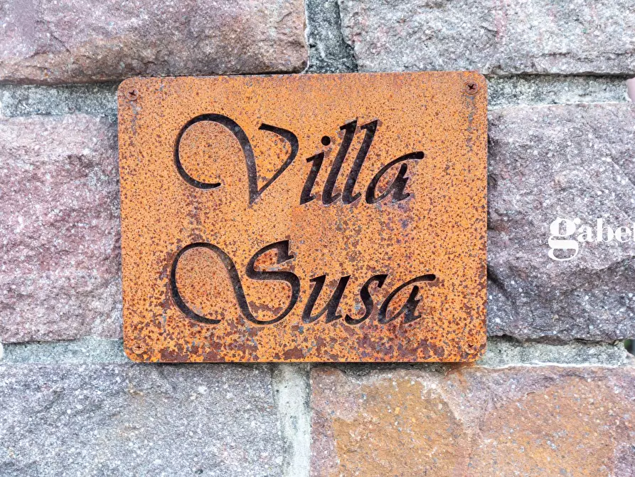 Immagine 2 di Villa in vendita  in Via Garibaldi 19 a Nibionno