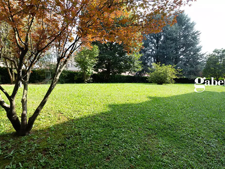 Immagine 2 di Appartamento in vendita  in Via Marconi 8 a Osnago