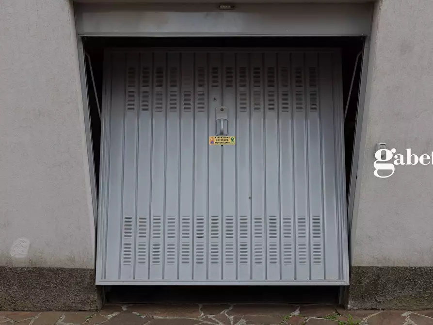 Immagine 33 di Appartamento in vendita  in Via Marconi 8 a Osnago