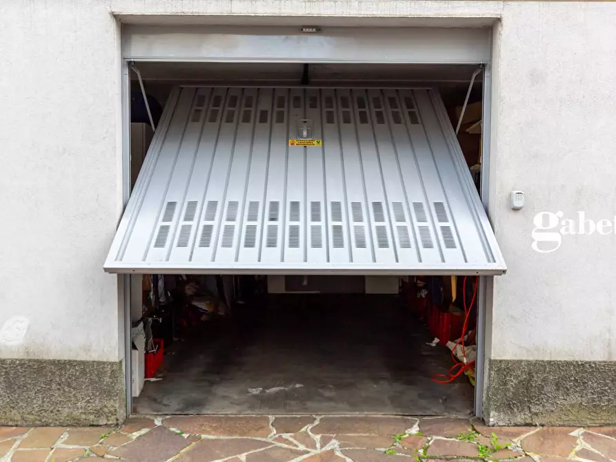 Immagine 34 di Appartamento in vendita  in Via Marconi 8 a Osnago