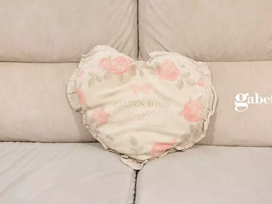 Immagine 20 di Appartamento in vendita  in Via Marconi 4 a Carnate