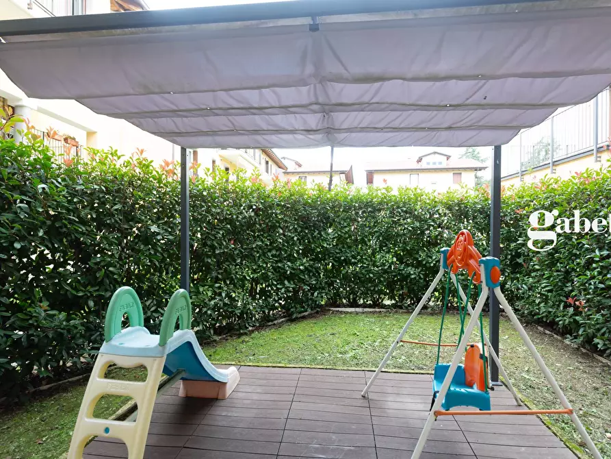 Immagine 22 di Appartamento in vendita  in Via Marconi 4 a Carnate