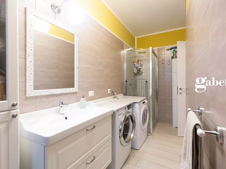 Immagine 38 di Appartamento in vendita  in Via Marconi 4 a Carnate