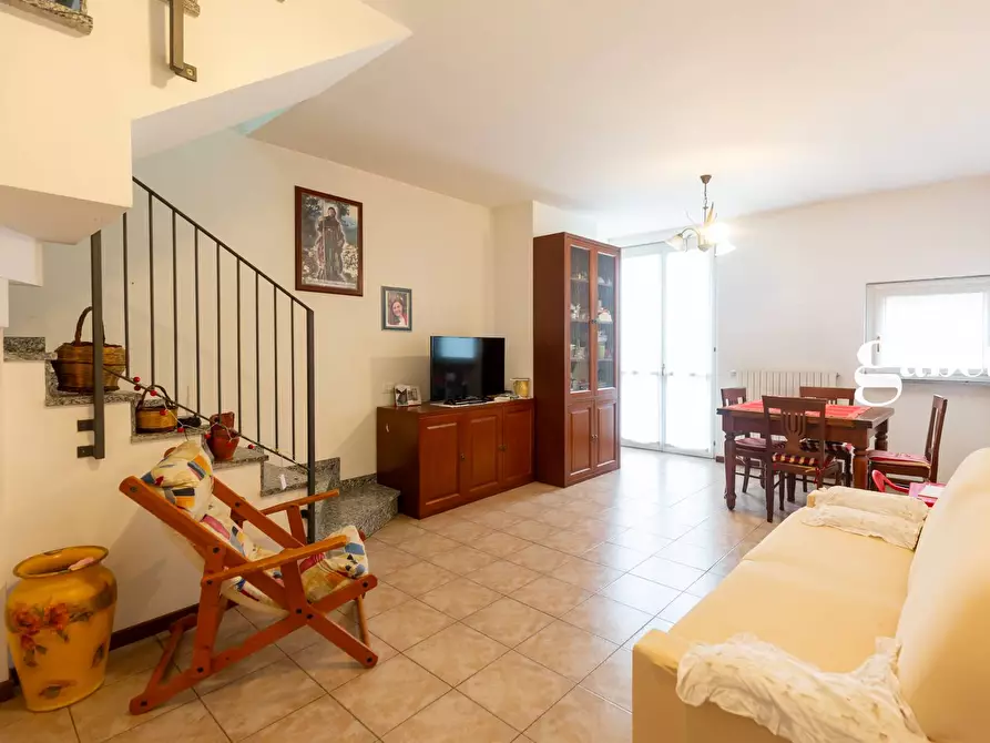 Immagine 8 di Appartamento in vendita  in Vicolo San Giovanni 8 a Carnate