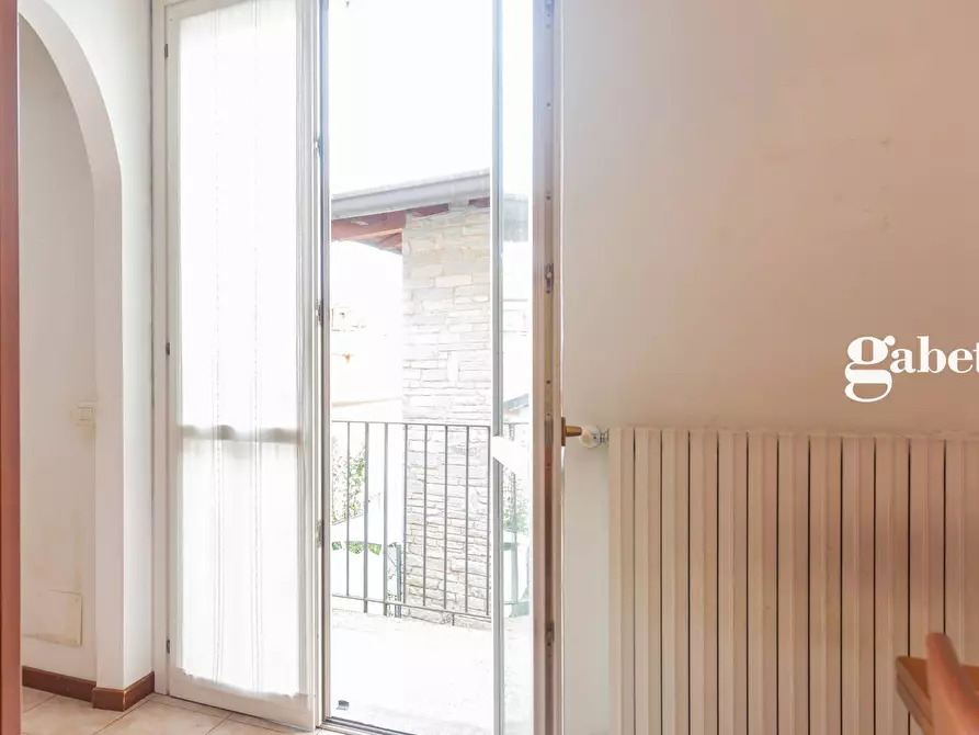 Immagine 14 di Appartamento in vendita  in Vicolo San Giovanni 8 a Carnate