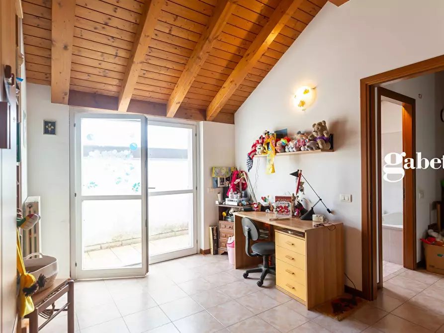 Immagine 23 di Appartamento in vendita  in Vicolo San Giovanni 8 a Carnate