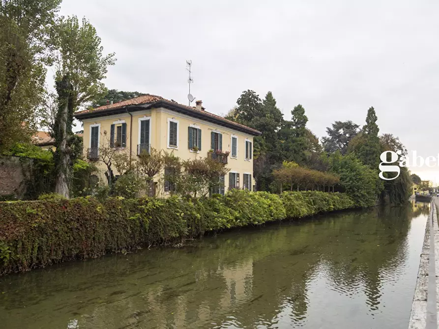 Immagine 2 di Casa indipendente in vendita  in Via San Mamete 42 a Milano