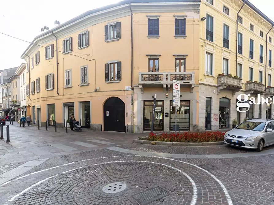 Immagine 2 di Attività commerciale in vendita  in via De Gradi 2 a Monza