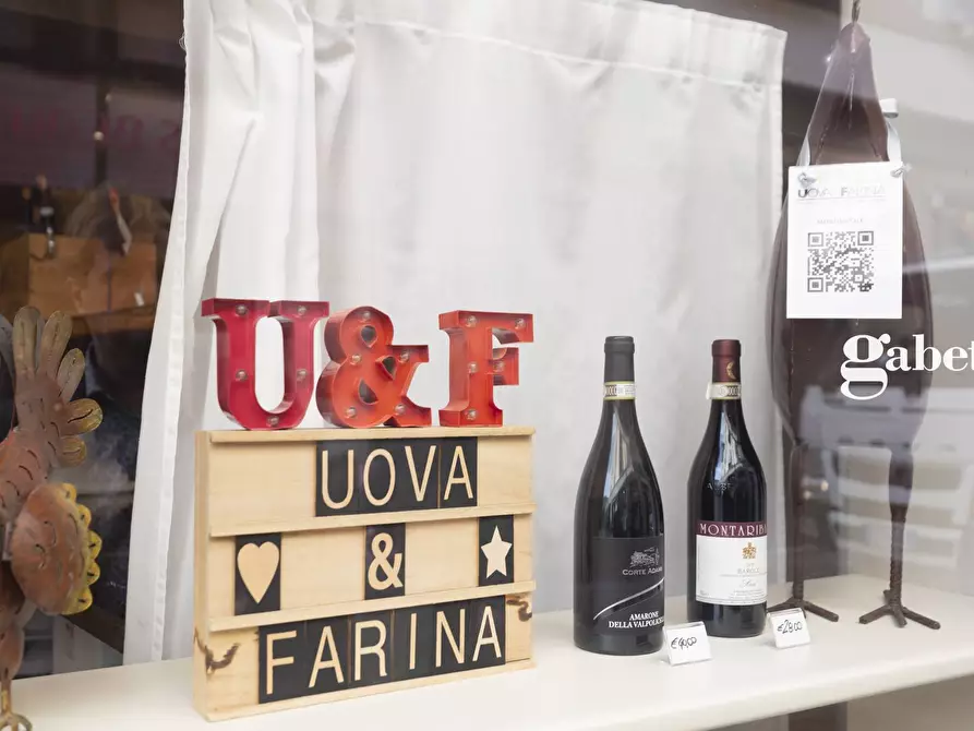 Immagine 11 di Attività commerciale in vendita  in via De Gradi 2 a Monza