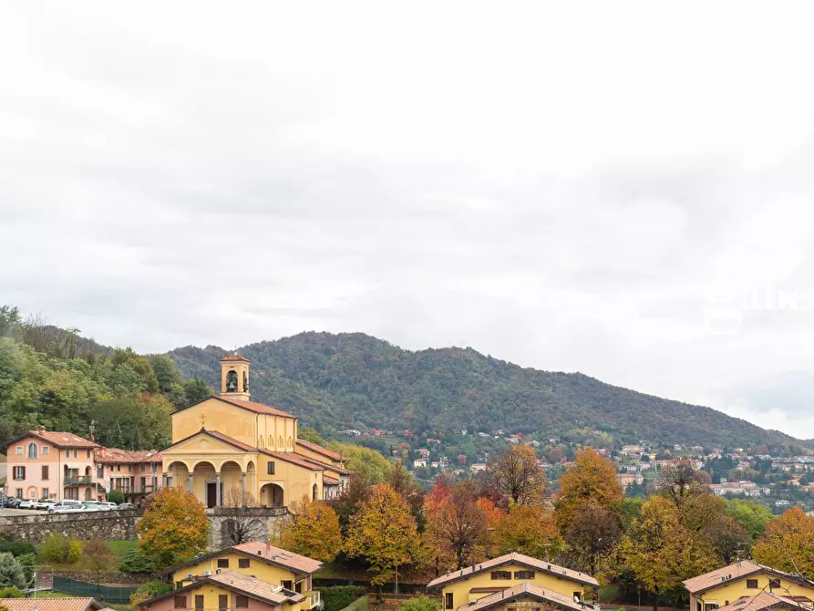 Immagine 3 di Attività commerciale in vendita  in Via Brianza 21 a Imbersago