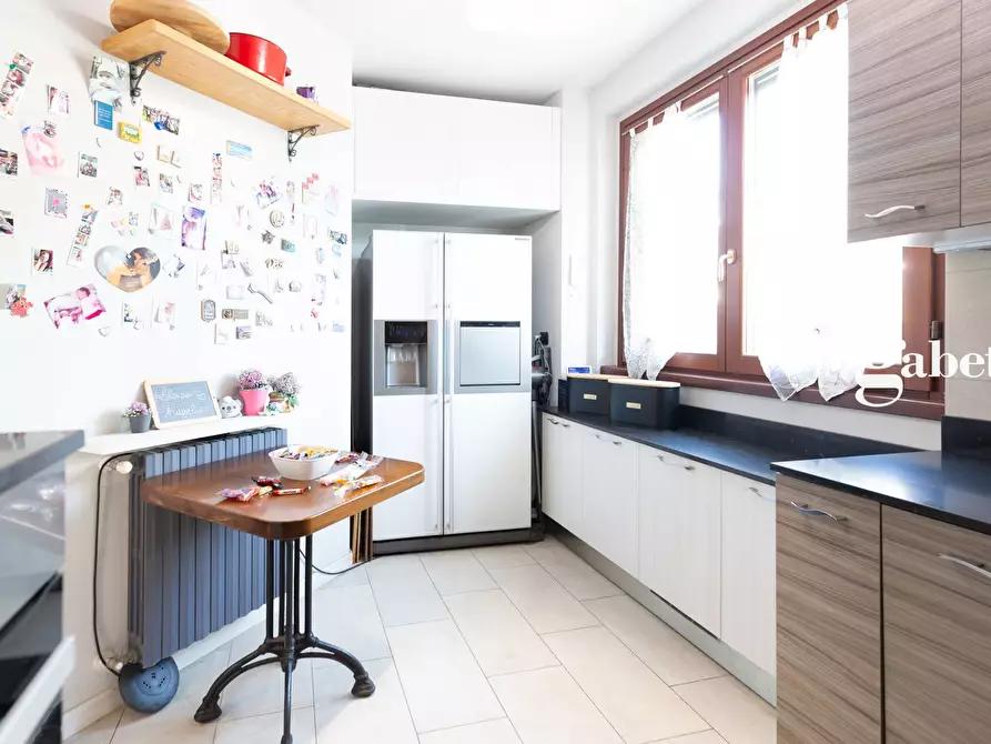 Immagine 23 di Casa semindipendente in vendita  in Viale Monza 3 a Usmate Velate