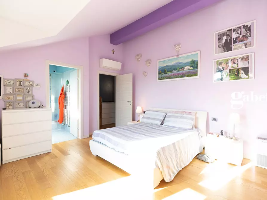 Immagine 28 di Casa semindipendente in vendita  in Viale Monza 3 a Usmate Velate