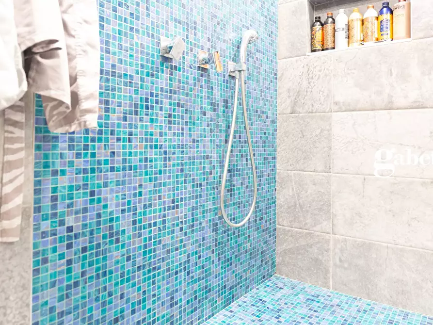 Immagine 46 di Casa semindipendente in vendita  in Viale Monza 3 a Usmate Velate