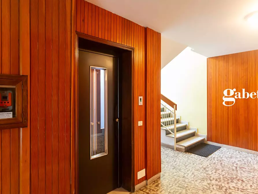 Immagine 5 di Appartamento in vendita  in Via Brusadelli 47 a La Valletta Brianza