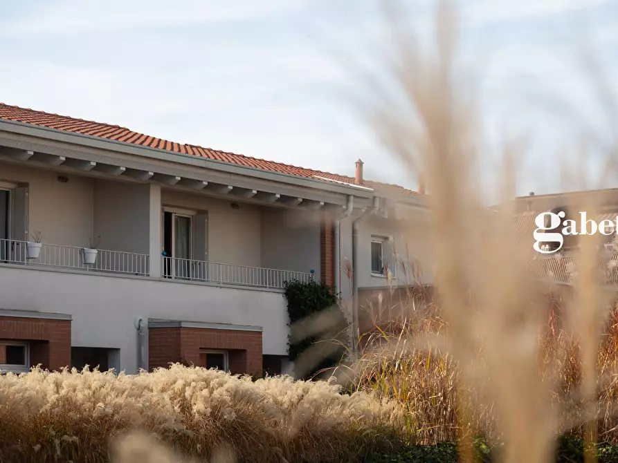 Immagine 4 di Villetta a schiera in vendita  in Via Setti Carraro 11 a Bernareggio