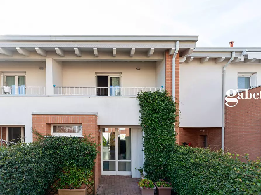 Immagine 6 di Villetta a schiera in vendita  in Via Setti Carraro 11 a Bernareggio