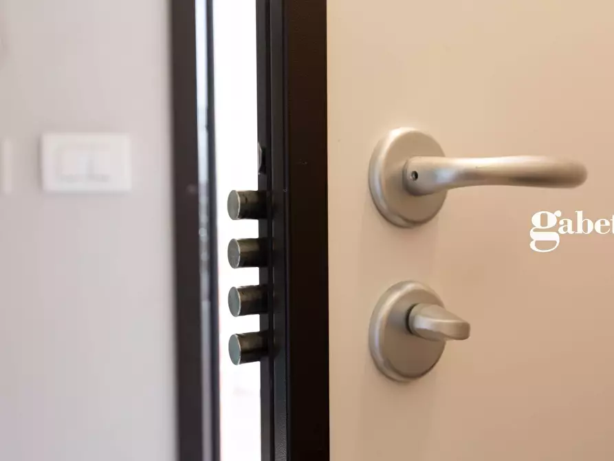 Immagine 8 di Villetta a schiera in vendita  in Via Setti Carraro 11 a Bernareggio